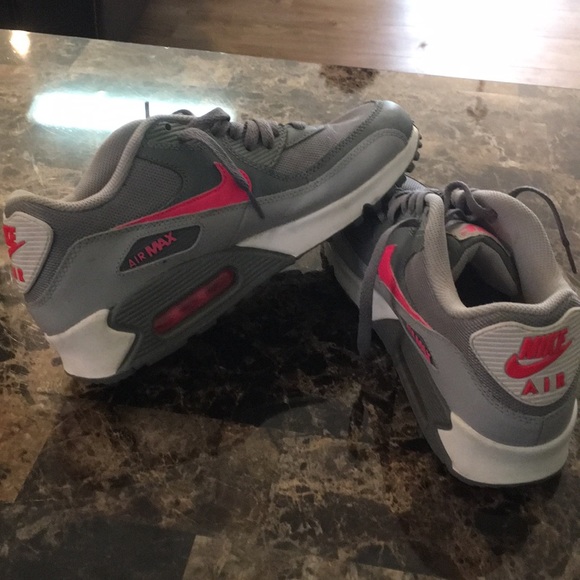 Nike Air Max. - Picture 2 of 3